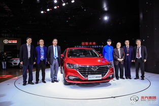 維密大模攜男神閃耀上海車展，豪華座駕與冷藏車同臺競艷